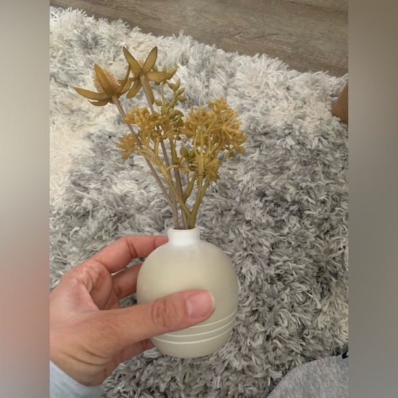 Elegant Cream Vase with Faux Greenery - Picture 4 of 4